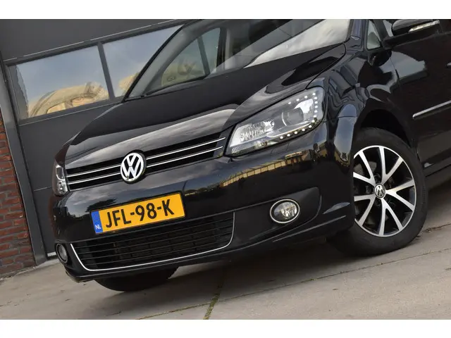 Volkswagen Touran 1.4 TSI Highline 7p. 2012 Benzine 2