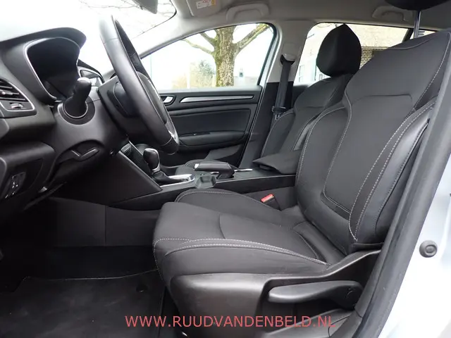 Renault Mégane Estate 1.3 TCe Business Zen 2021 Benzine 9