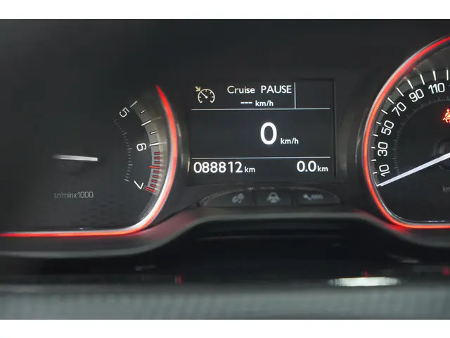 Peugeot 2008 PureTech 130 GT-Line 2019 Benzine 38