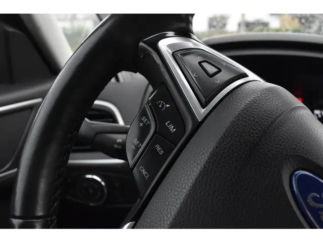 Ford Galaxy 1.5 Trend 2015 Benzine 13