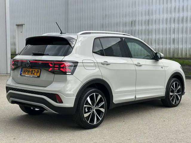 Volkswagen T-Cross 1.5 TSI R-Line Business 2024 Benzine 59