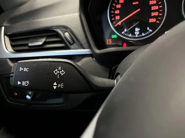 BMW X1 xDrive20i High Executive 2018 Benzine 27