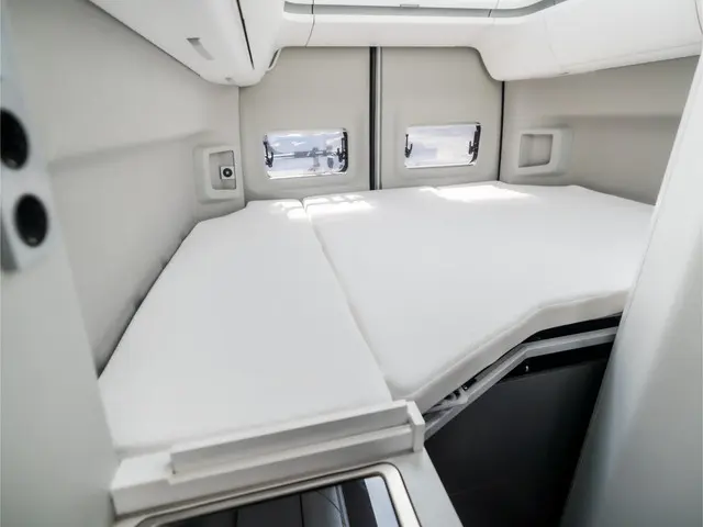 Volkswagen California Crafter Grand XXL 2022 Diesel 15