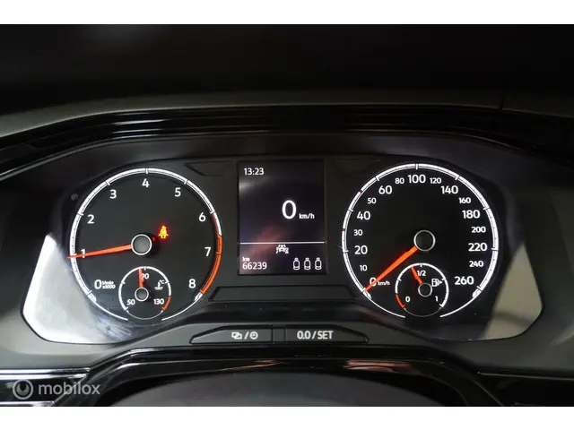 Volkswagen Polo 1.0 TSI Comfortline 2021 Benzine 26