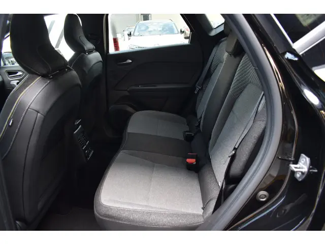 Renault Captur TCe 90 techno 2024 Benzine 11