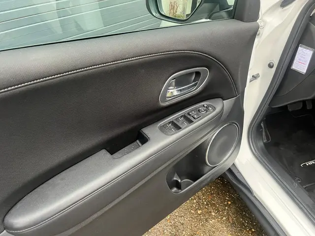 Honda HR-V 1.5 i-VTEC Executive 2015 Benzine 8