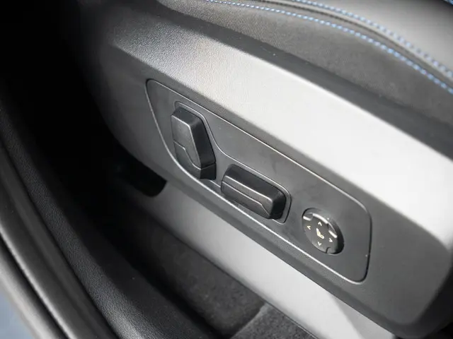 BMW iX2 eDrive20 2025 Elektrisch 18