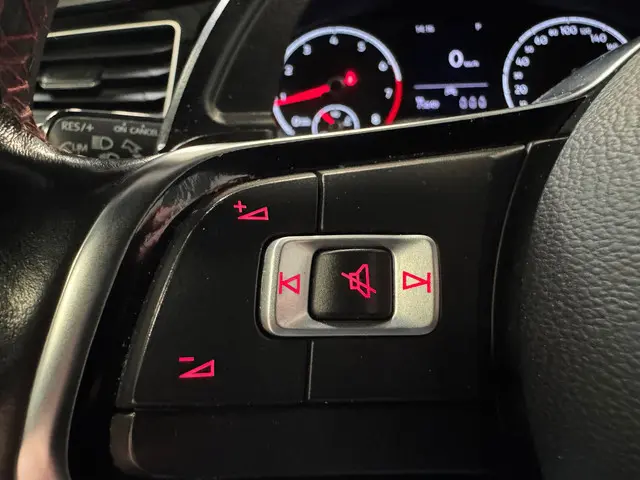 Volkswagen Polo 2.0 TSI GTI 2020 Benzine 18