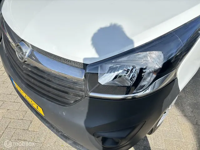 Opel Vivaro bestel 1.6 CDTI L2H1 Selection 2015 Diesel 23
