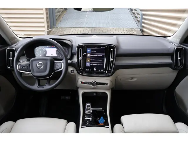 Volvo XC40 T4 Recharge Inscription 2022 Hybride Benzine 18