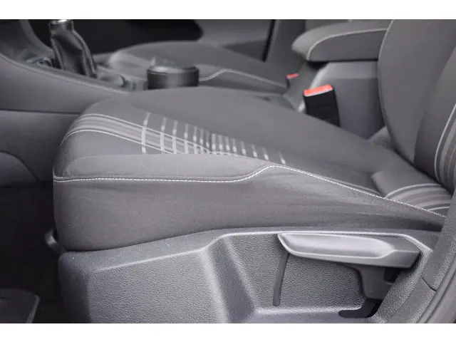 Volkswagen Golf 1.4 TSi Highline 2016 Benzine 21