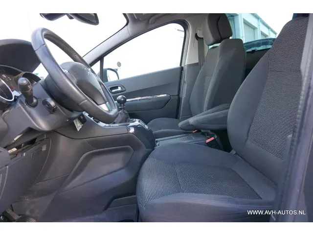 Peugeot 5008 1.6 THP Allure 5 - persoons! 2015 Benzine 6