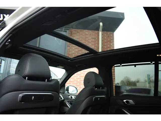 BMW X5 xDrive50e M-Sport 2023 Hybride Benzine 10