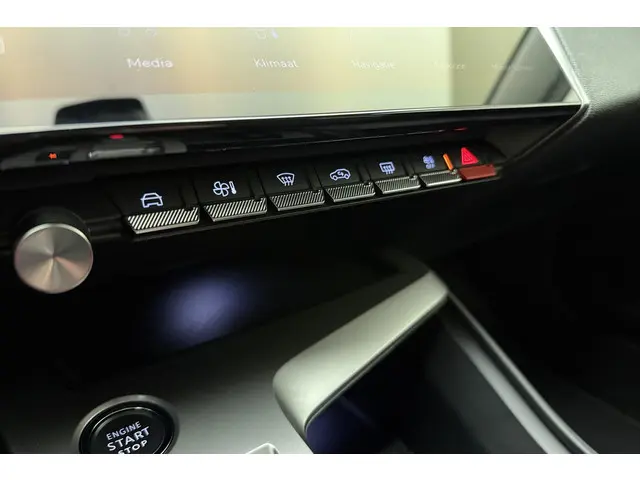 Peugeot 308 SW 1.2 PureTech Allure 2024 Benzine 22