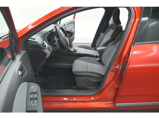 Renault Clio 1.0 TCe 90 GPF techno 2025 Benzine 31