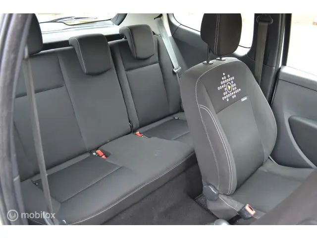 Renault Clio 1.2 Yahoo 2012 Benzine 17