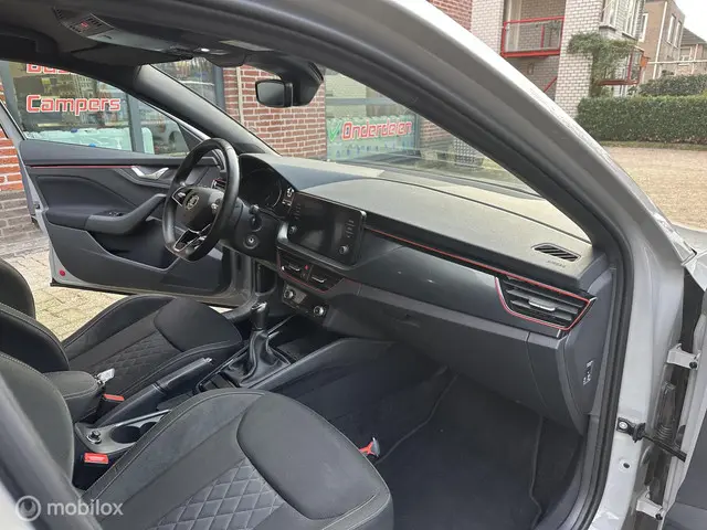 Škoda Scala 1.0 TSI Sport Business 2020 Benzine 10