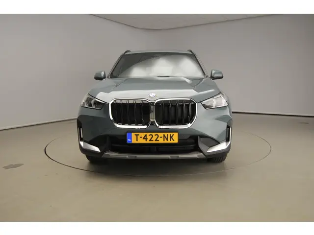 BMW X1 sDrive18i 2023 Benzine 5