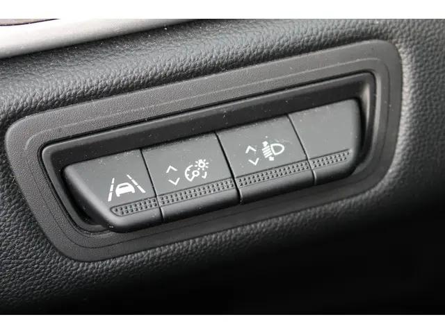 Renault Captur 1.0 TCe 90 techno 2023 Benzine 26