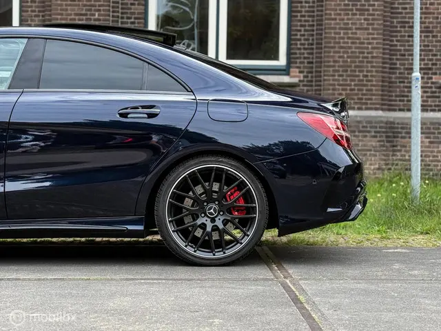 Mercedes-Benz CLA AMG 45 4MATIC Ambition 2017 Benzine 7