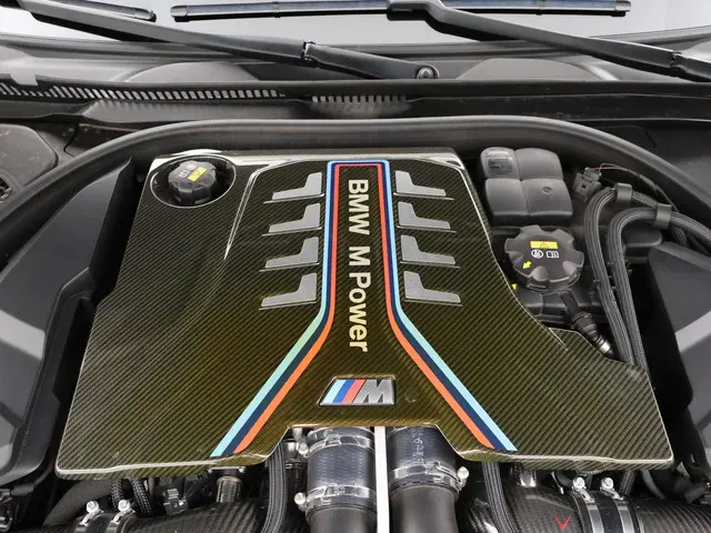 BMW M5 COMPETITION 740 PK FACELIFT MODEL 2020 Benzine 32