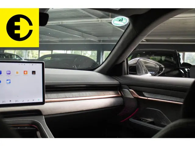 Zeekr 001 AWD Performance 100 kWh 2024 Elektrisch 45