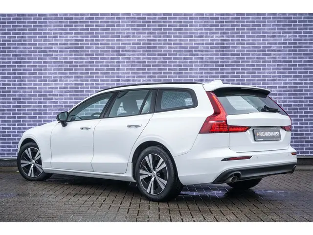 Volvo V60 3