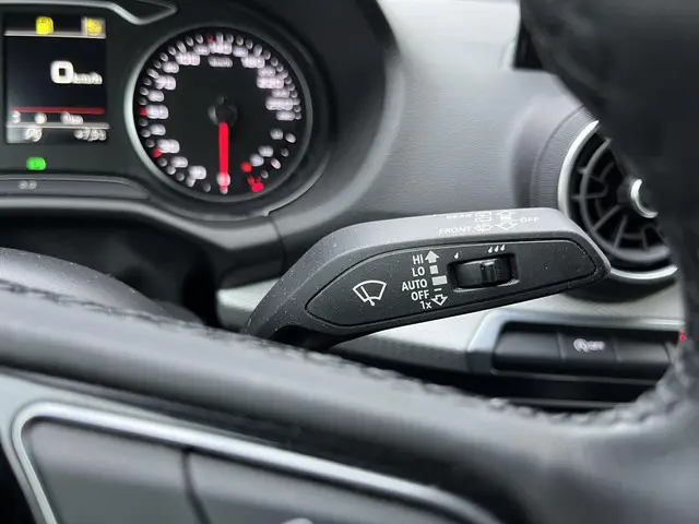 Audi Q2 30 TFSI Business Edition 2021 Benzine 35