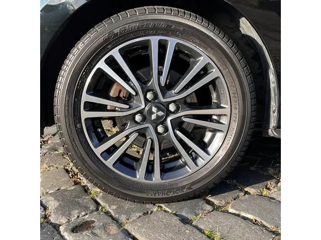 Mitsubishi Space Star 1.2 Life Edition 2018 Benzine 6