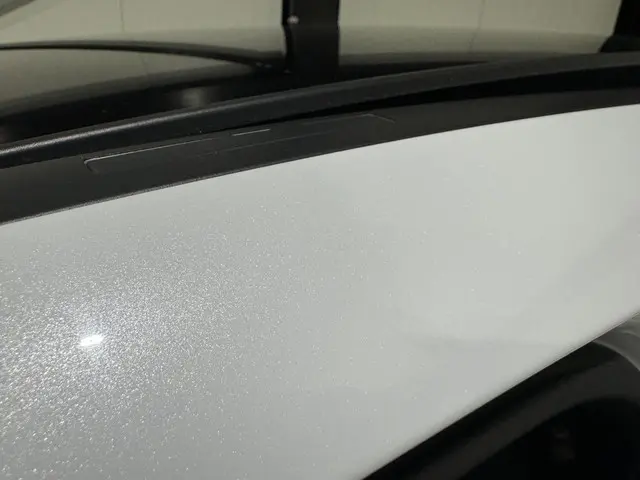 Mercedes-Benz A-Klasse 250 e AMG 2020 Hybride Benzine 27