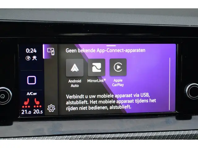 Volkswagen Golf 1.5 eTSI R-Line 2021 Hybride Benzine 17