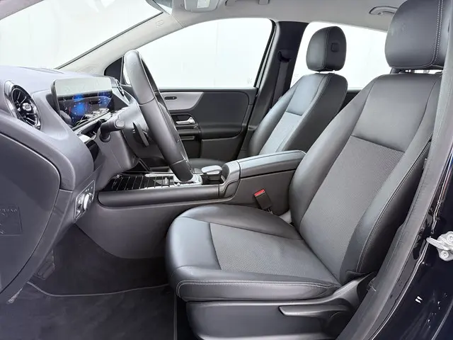 Mercedes-Benz B-Klasse 180 Style 2020 Benzine 12