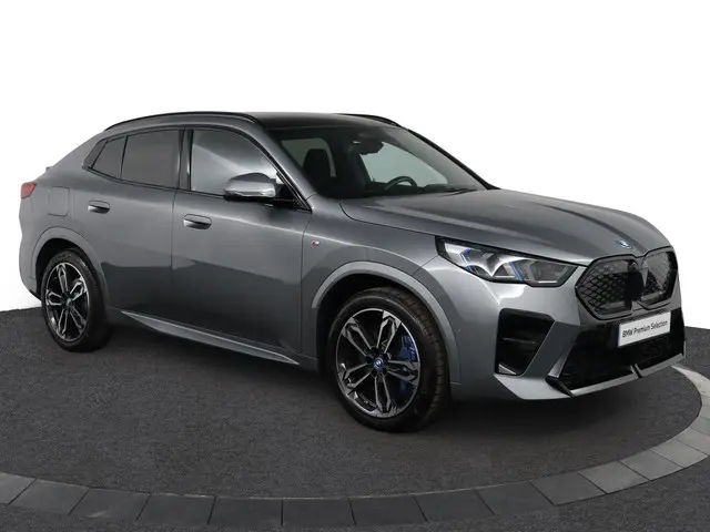 BMW iX2 xDrive30 67 kWh 2024 Elektrisch 11