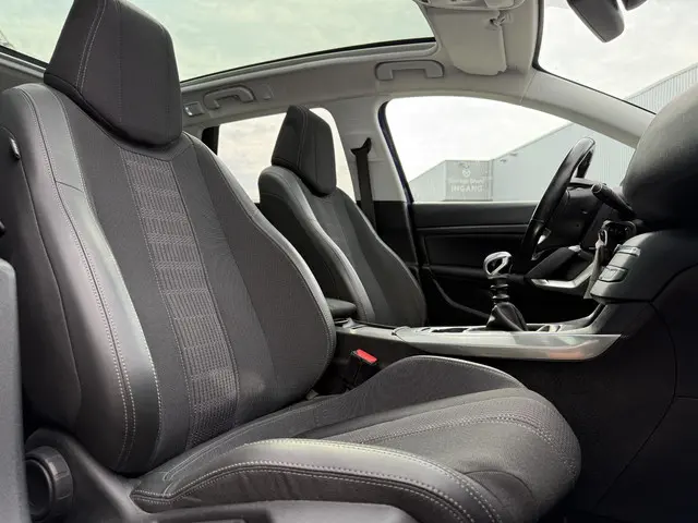 Peugeot 308 SW 1.5 BlueHDi 130pk Premium 2019 Diesel 11