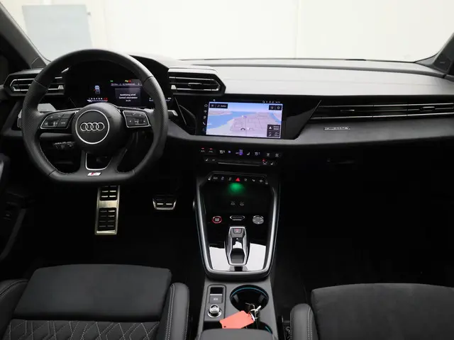 Audi S3 Sportback 2.0 TSFI/333PK S3 quattro 2024 Benzine 4