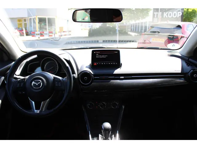 Mazda 2 1.5 Skyactiv-G Edition 2016 Benzine 24