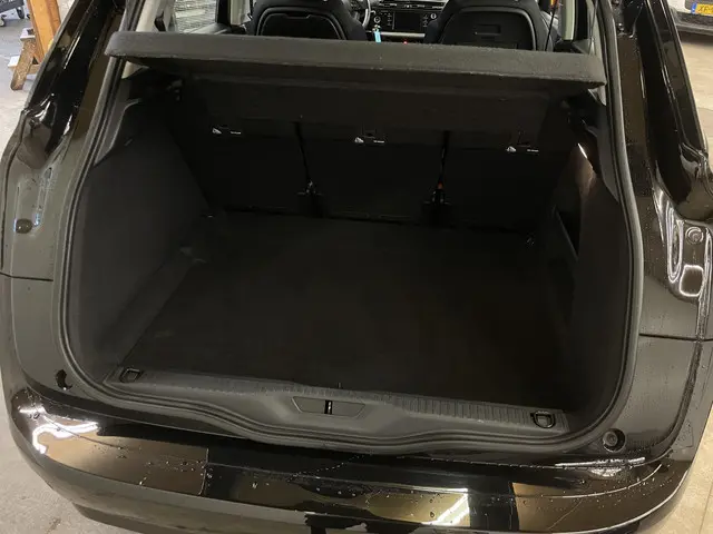 Citroën C4 Picasso 1.2 PureTech Selection 2017 Benzine 31