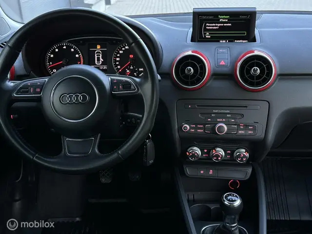 Audi A1 Sportback 1.2 TFSI Pro Line S 2013 Benzine 12