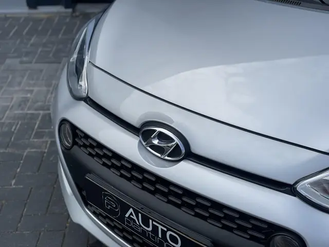 Hyundai i10 1.0i i-Motion 2018 Benzine 4