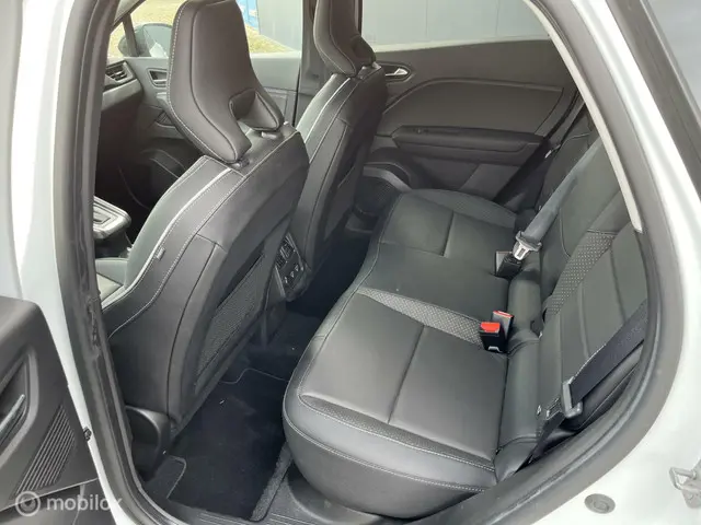 Mitsubishi ASX 1.6 PHEV AT Instyle 2023 Hybride Benzine 6