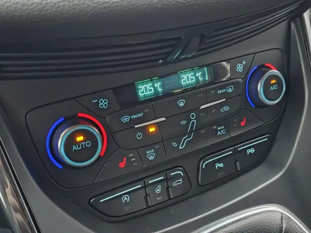 Ford C-MAX 1.5 EcoBoost 150 PK Titanium 2016 Benzine 7