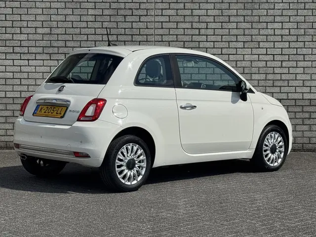 Fiat 500 1.0 Hybrid Lounge 2021 Benzine 2