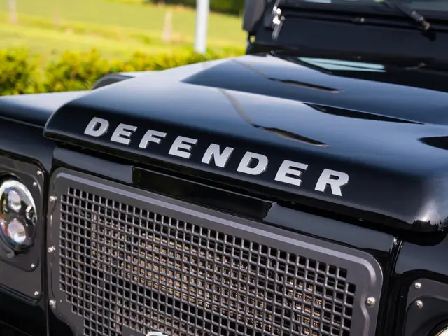 Land Rover Defender 2.2 D Soft Top 90" E 2014 Diesel 25