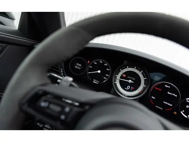 Porsche 911 3.0 Carrera GTS 2022 Benzine 89