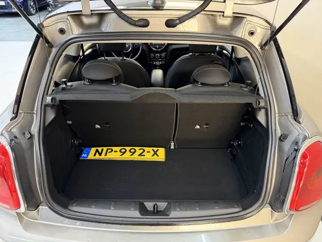 MINI Cooper Mini 1.5 Salt Business 2017 Benzine 23