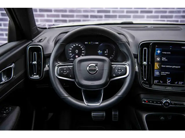 Volvo XC40 1.5 T5 Recharge R-Design 2022 Hybride Benzine 3