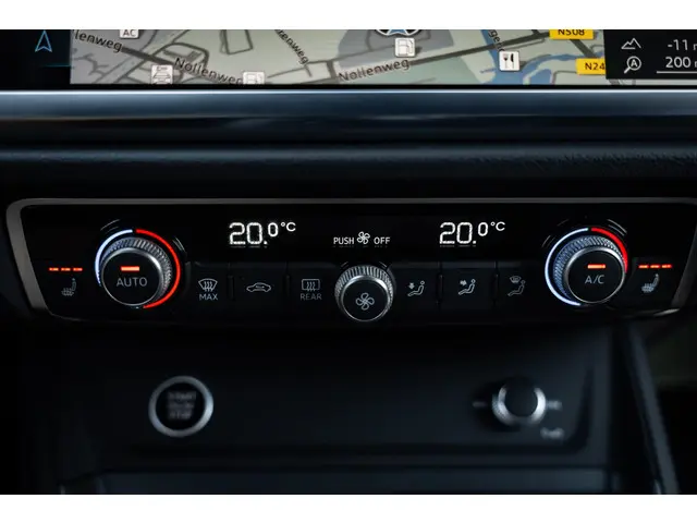 Audi Q3 45 TFSI e S edition 2022 Hybride Benzine 40