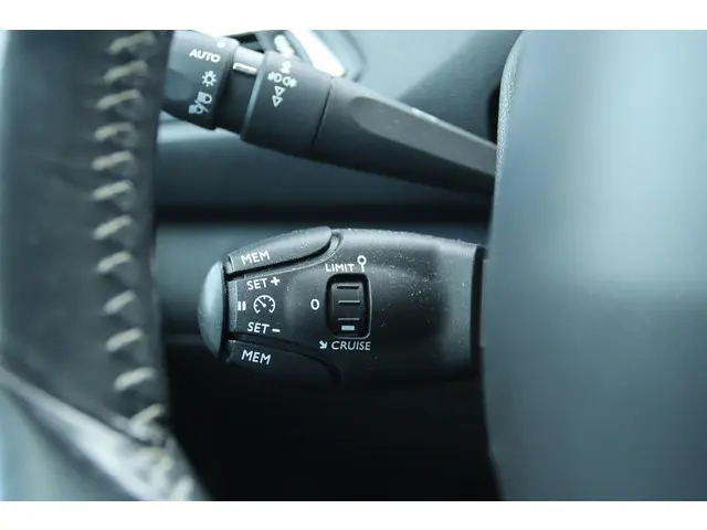 Peugeot 308 1.2 PT ALLURE 2017 Benzine 20