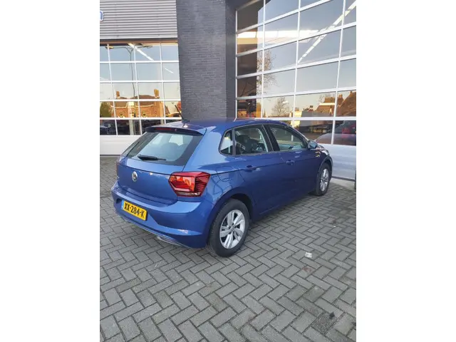 Volkswagen Polo 1.0 TSI Comfortline 2019 Benzine 12