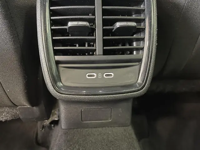Škoda Kamiq 1.0 TSI Business Edition 2021 Benzine 14